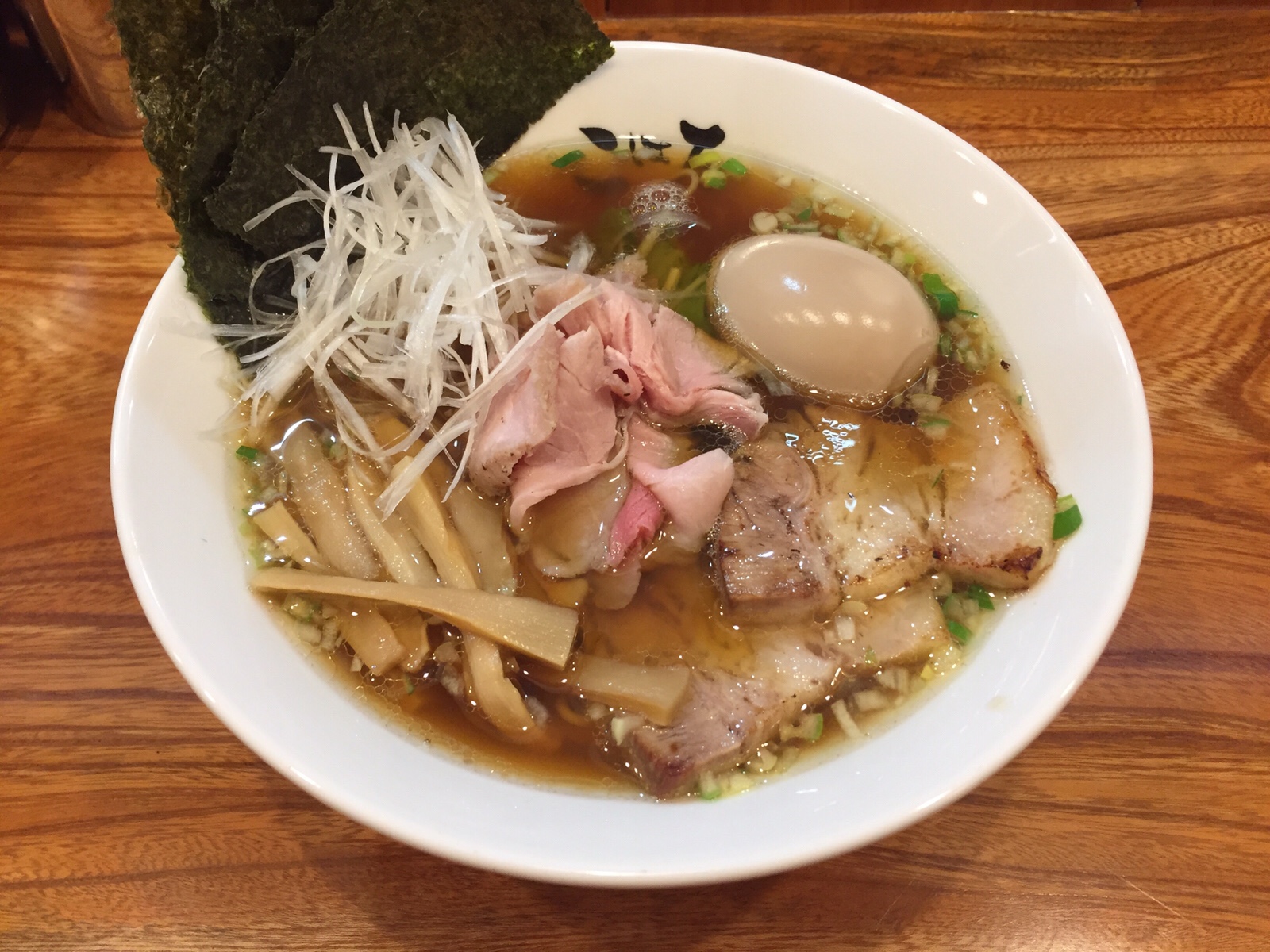 新参者にして定番入りの極上醤油ラーメン ”日本橋麵処こはる”