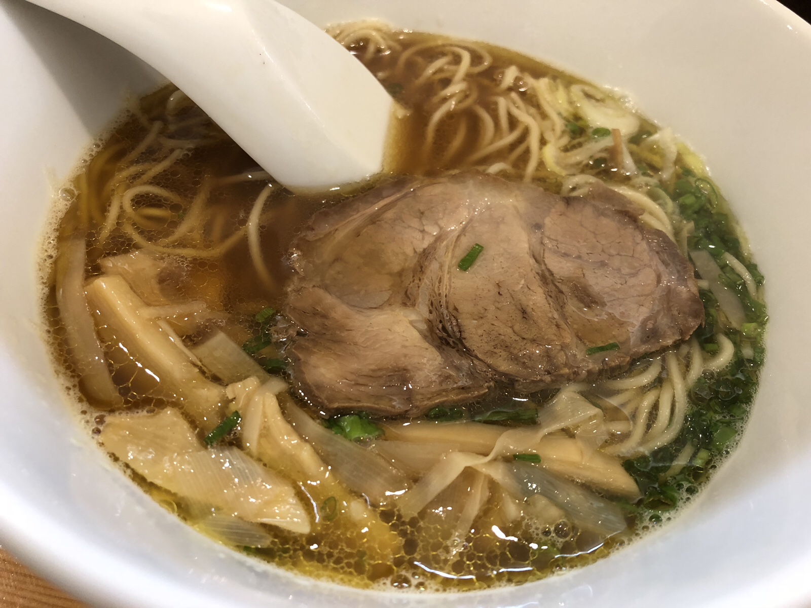 和風だしのまろやか醤油ラーメン 梅屋敷 ラーメン大木戸