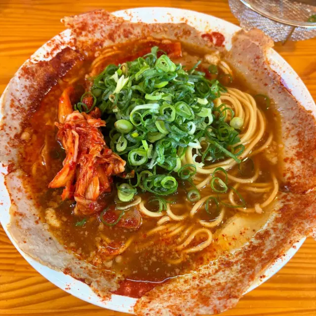 らーめん飛粋」武蔵新田店！圧巻の大判チャーシュー、こってり豚骨の