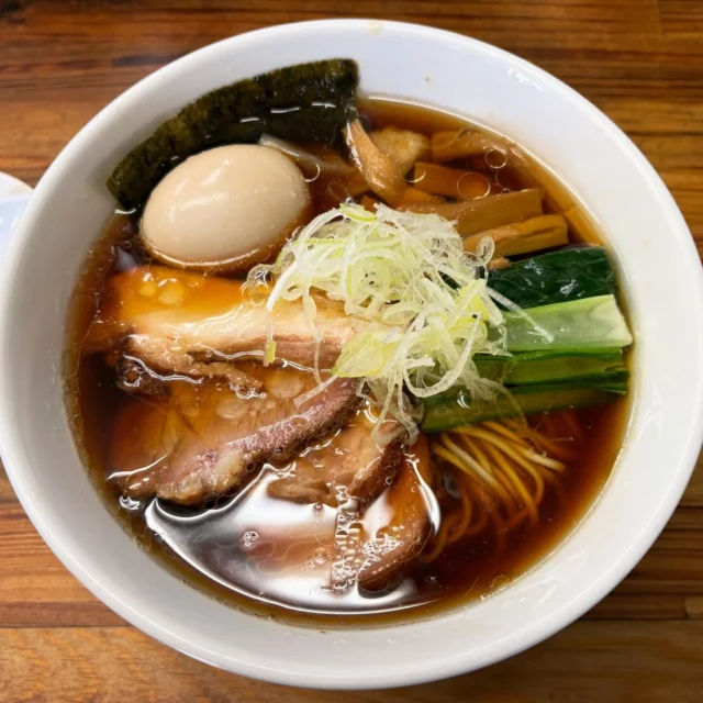 六厘舎」大崎店！濃厚スープと超極太麺の伝説つけめん